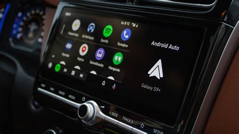 Disconnect your phone (from wireless projection). . How to activate split screen android auto